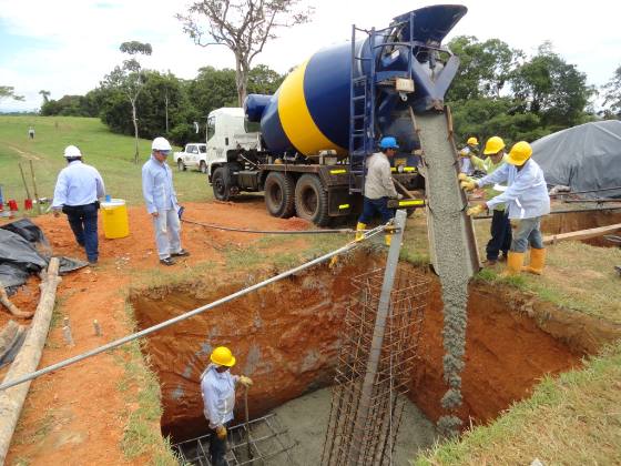 Cinco S.A.S. — Construcción de redes en campo