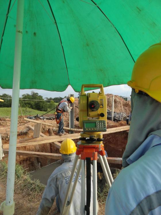 Cinco S.A.S. — Construcción de redes en campo