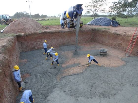 Cinco S.A.S. — Construcción de redes en campo